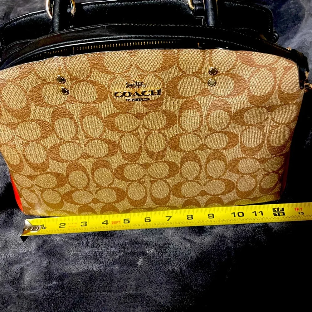 Coach!!!! Excellent condition!!! - Picture 1 of 2